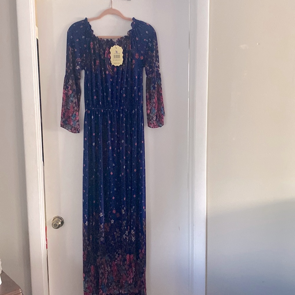 Ace Fashion - Size Small - Maxi Dress